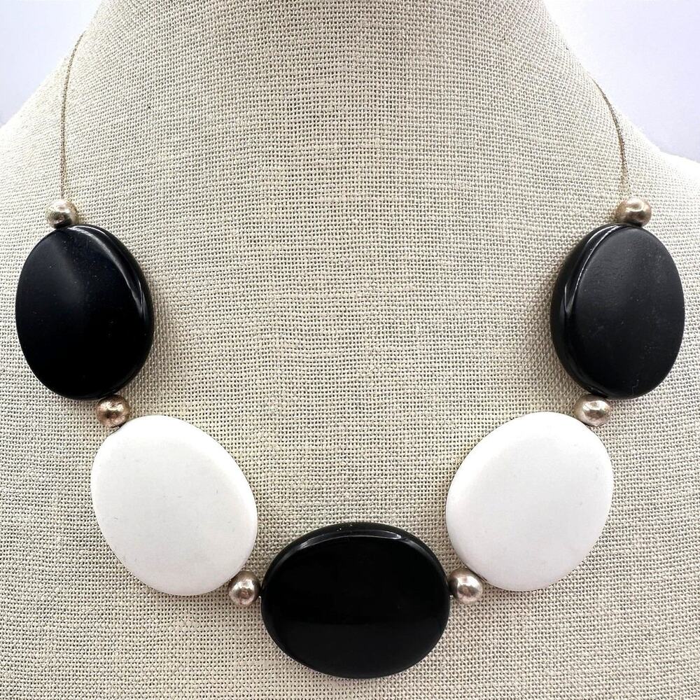 Vintage Y2K Black White Oval Beaded Necklace Silver Tone Statement Jewelry Retro